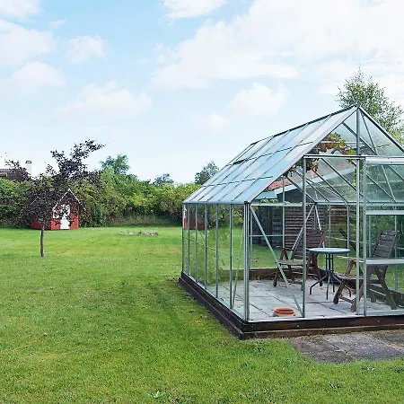 Three-bedroom Holiday In 2