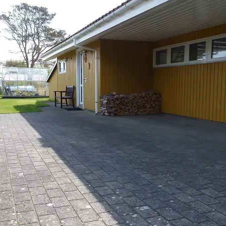 Three-bedroom Holiday In 2